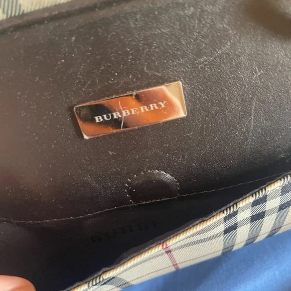 Authentic Burbery Novacheck Shoulder bag - Picture 10 of 11